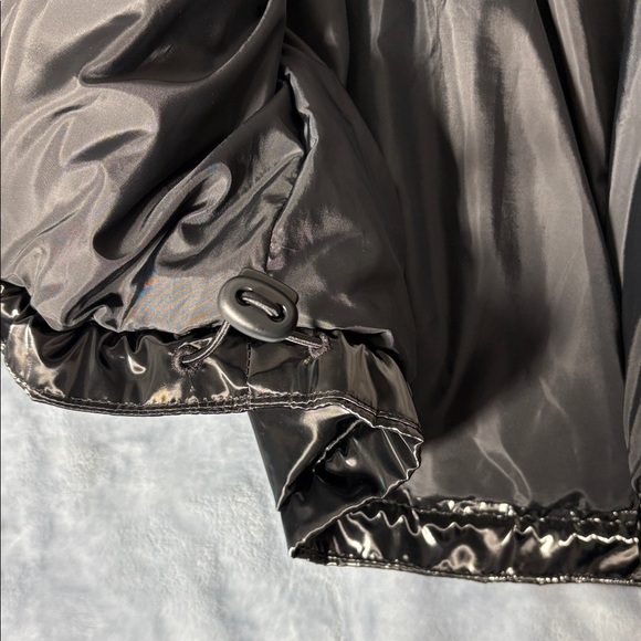 Hollister Black Puffer Jacket - Picture 5 of 8